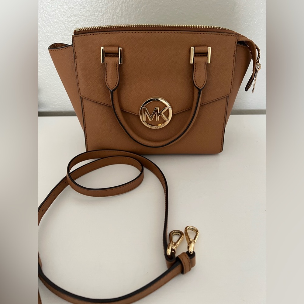 Micheal Kors handbag with crossbody strap